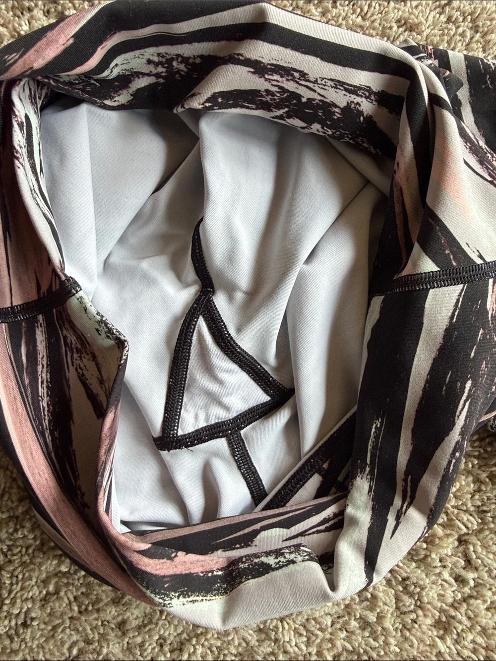 Lululemon wide waist cropped align leggings size 6
